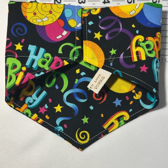 Handmade Pet Birthday Critter Cape - Picture 5 of 7